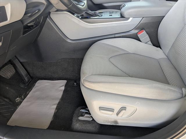 used 2023 Toyota Highlander car, priced at $28,788