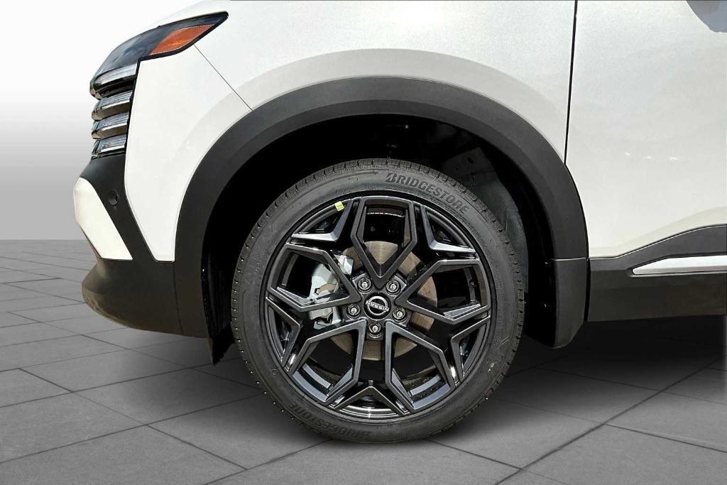 new 2025 Nissan Kicks car, priced at $27,521