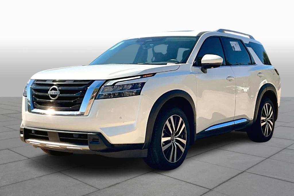 new 2024 Nissan Pathfinder car, priced at $48,586