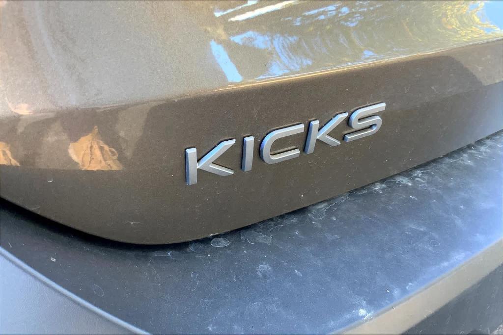 new 2025 Nissan Kicks car, priced at $27,042