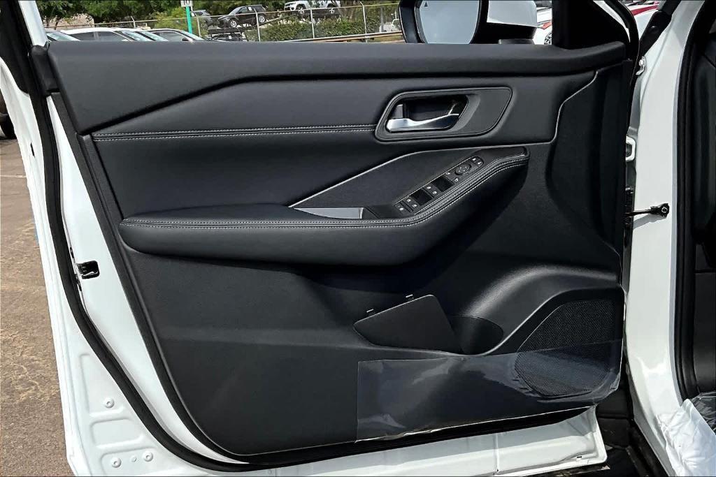 new 2025 Nissan Rogue car, priced at $31,260