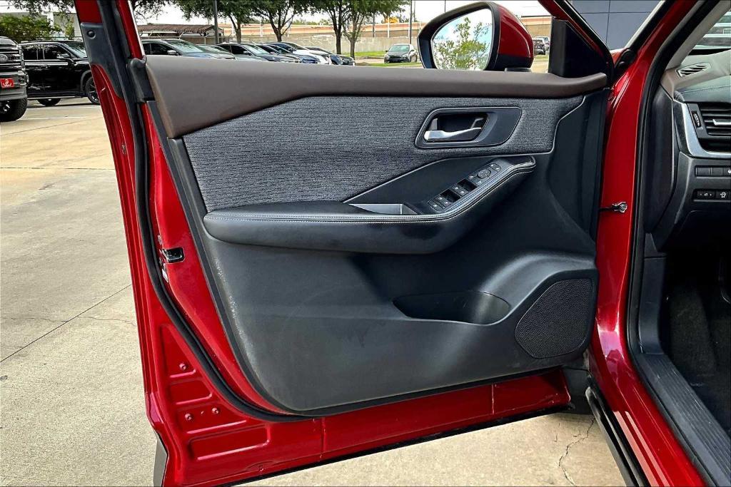 used 2023 Nissan Rogue car, priced at $18,991