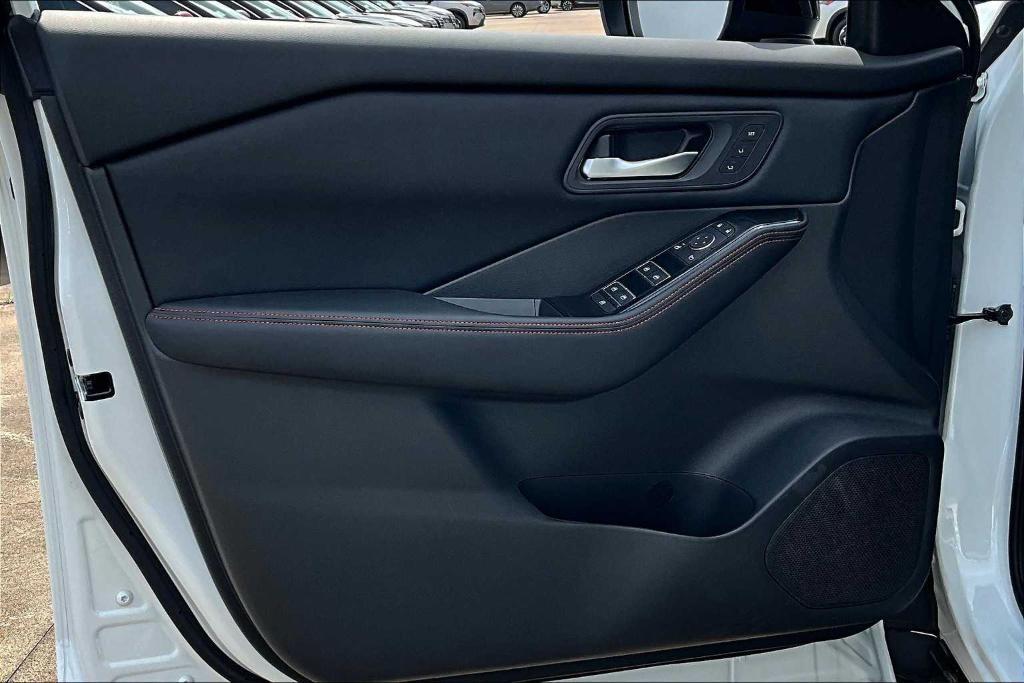 new 2025 Nissan Rogue car, priced at $33,825