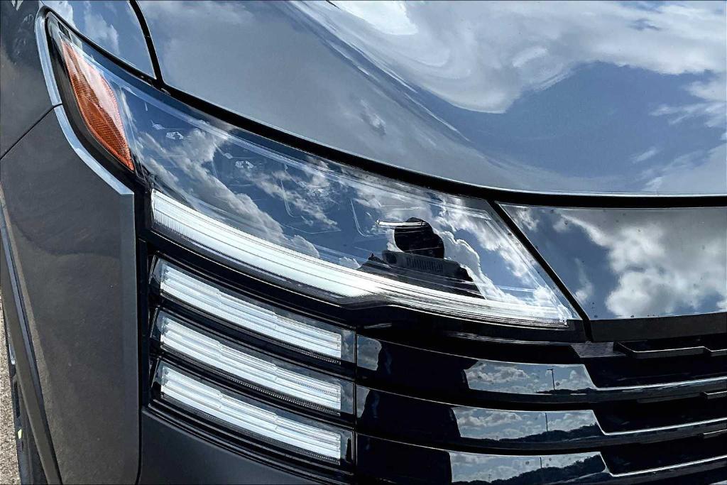 new 2025 Nissan Kicks car, priced at $27,425