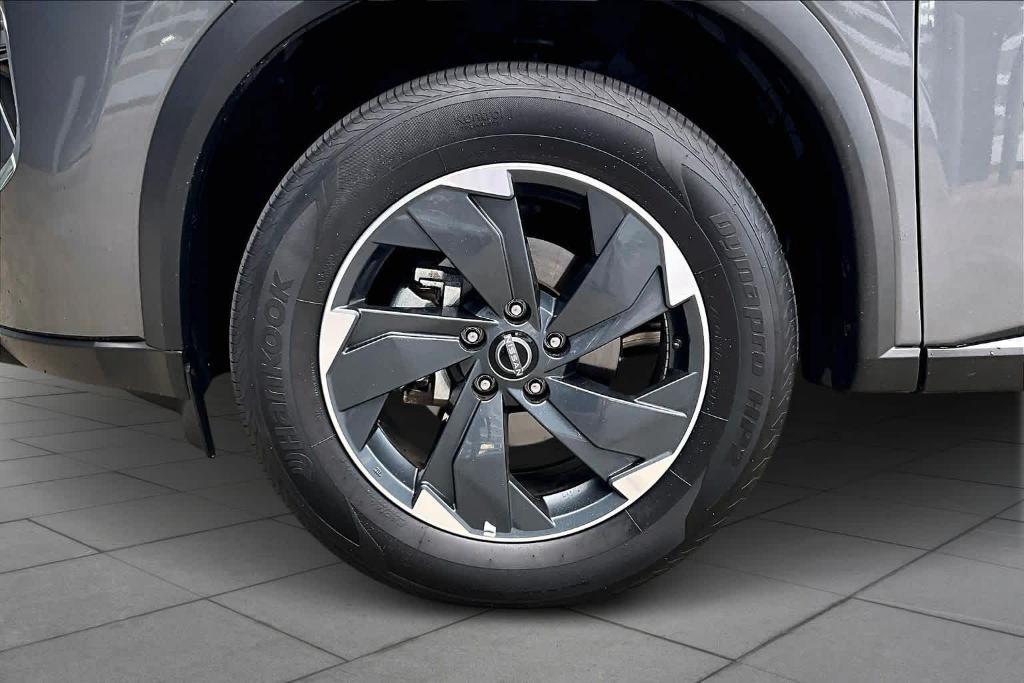 used 2025 Nissan Rogue car, priced at $24,595