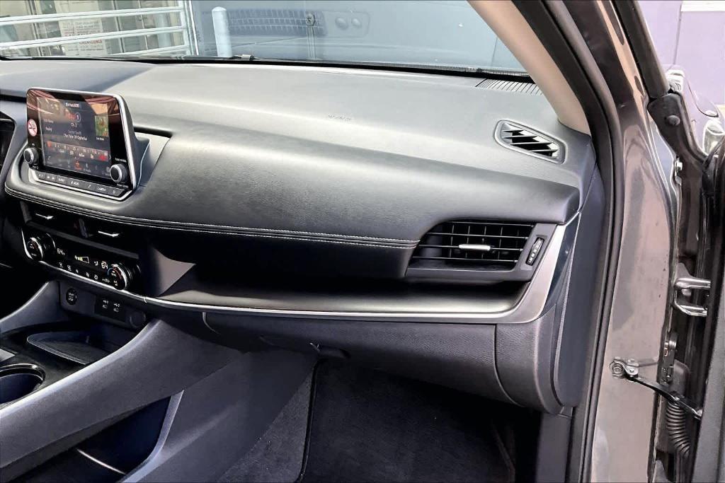 used 2025 Nissan Rogue car, priced at $24,595