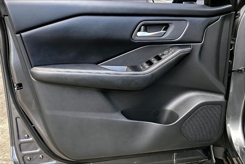 used 2025 Nissan Rogue car, priced at $24,595