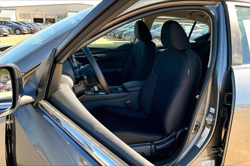 new 2025 Nissan Sentra car, priced at $21,925