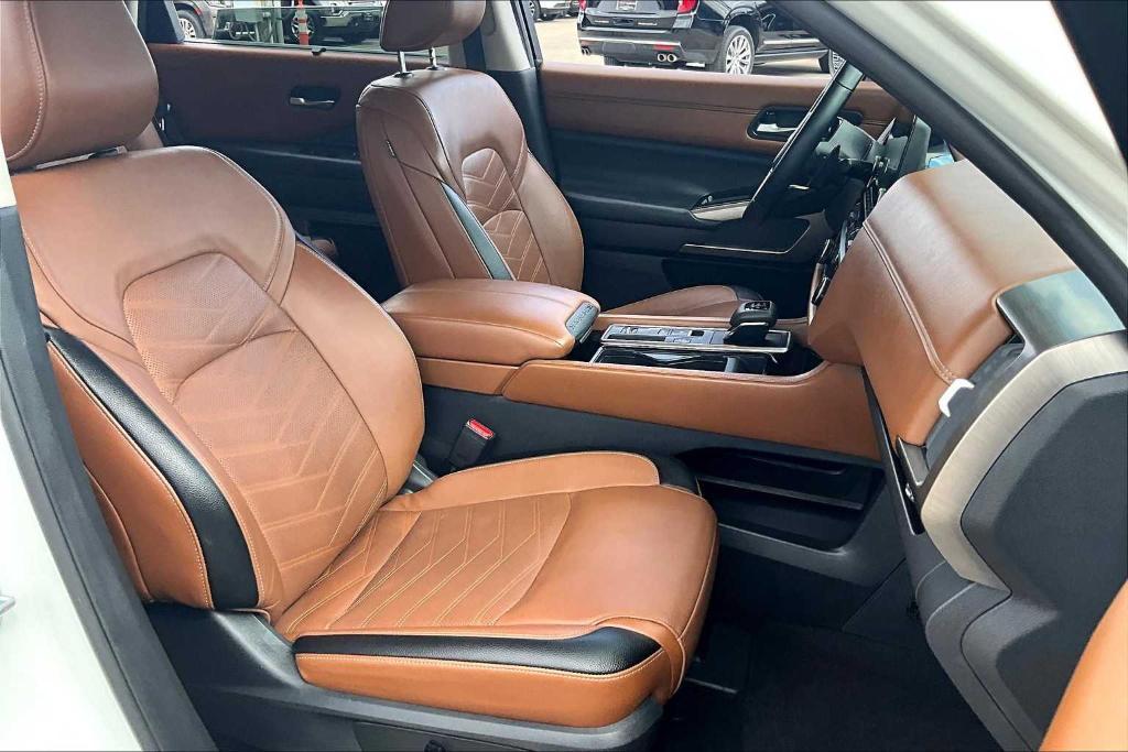 used 2022 Nissan Pathfinder car, priced at $32,219