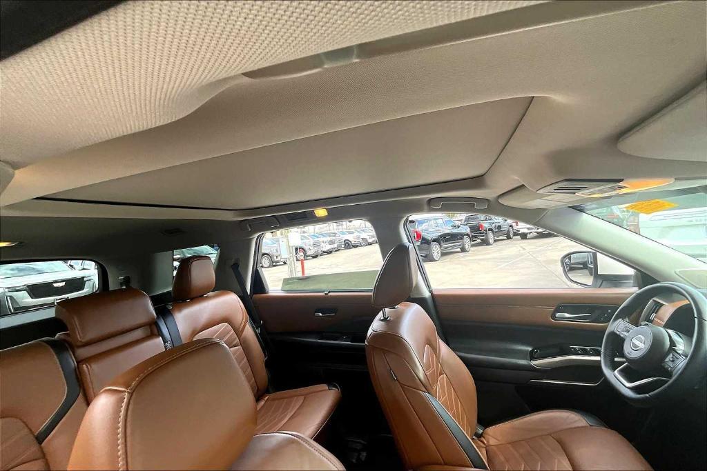 used 2022 Nissan Pathfinder car, priced at $32,219