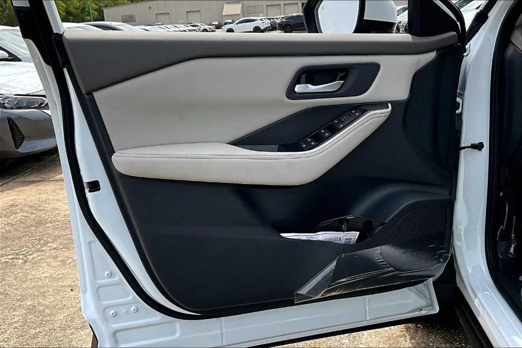 new 2025 Nissan Rogue car, priced at $29,450