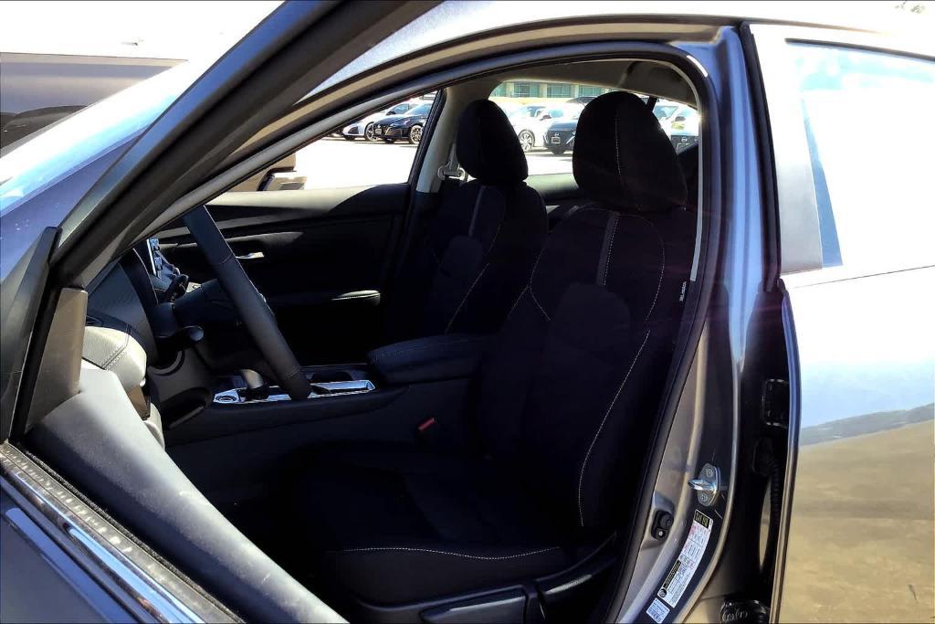 new 2025 Nissan Sentra car, priced at $22,915