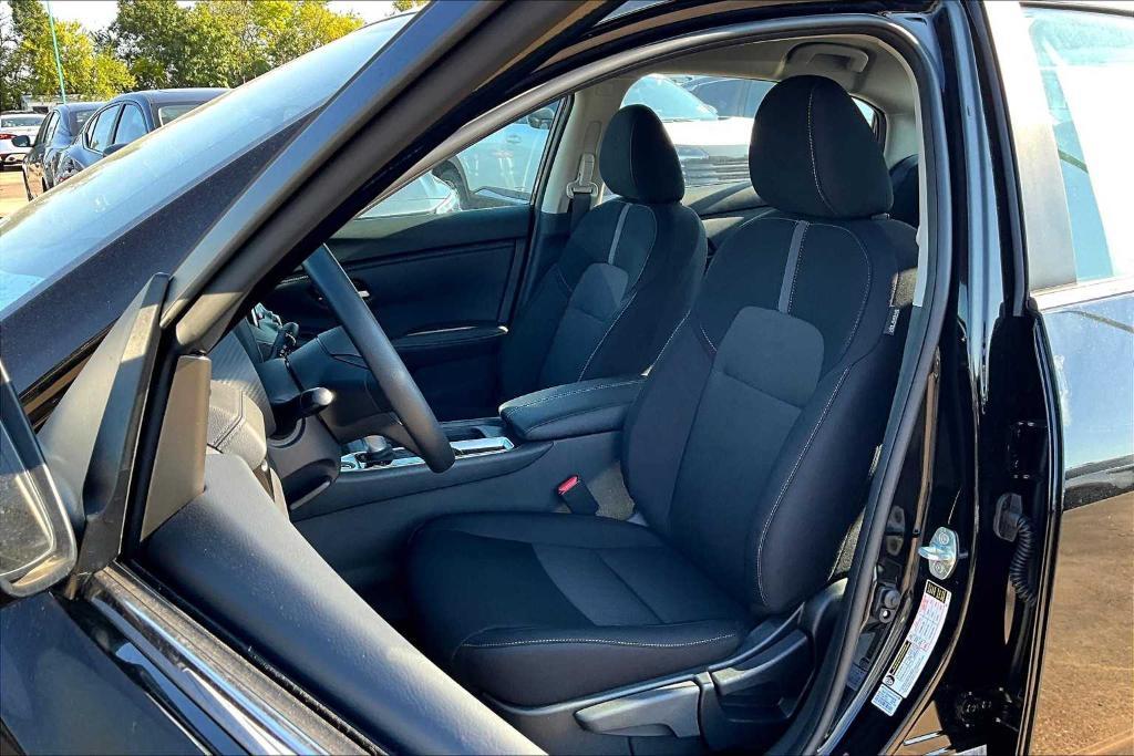 new 2025 Nissan Sentra car, priced at $22,130