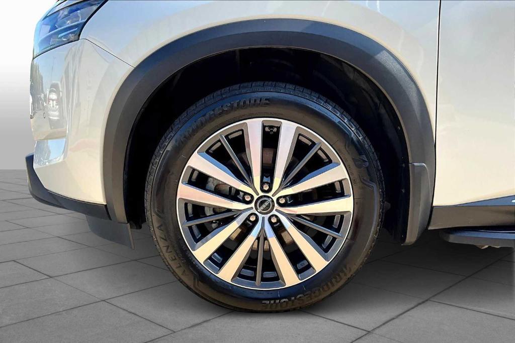 used 2022 Nissan Pathfinder car, priced at $31,795