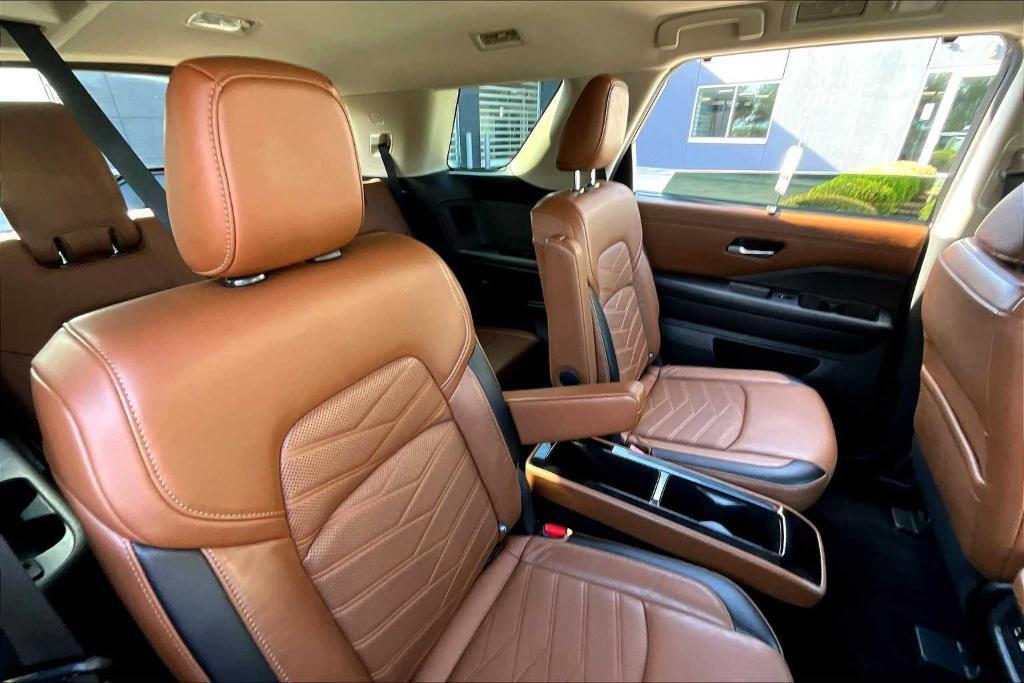 used 2022 Nissan Pathfinder car, priced at $31,795