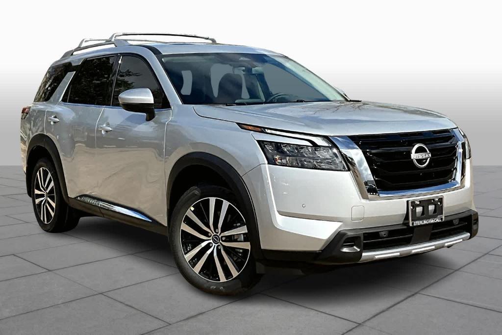 new 2025 Nissan Pathfinder car, priced at $51,655