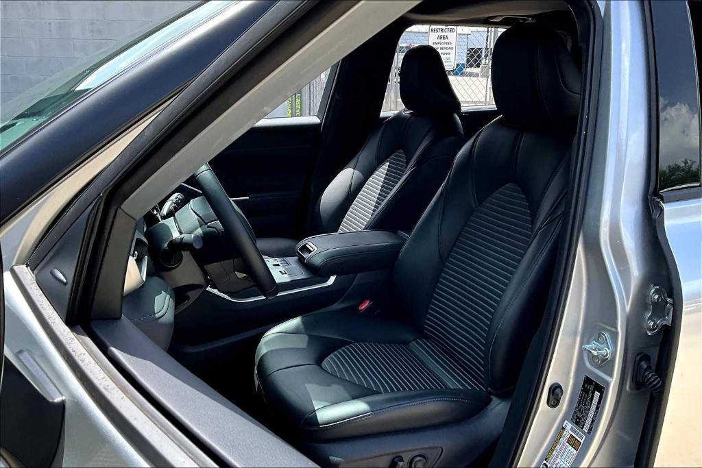 used 2024 Toyota Highlander car, priced at $41,697