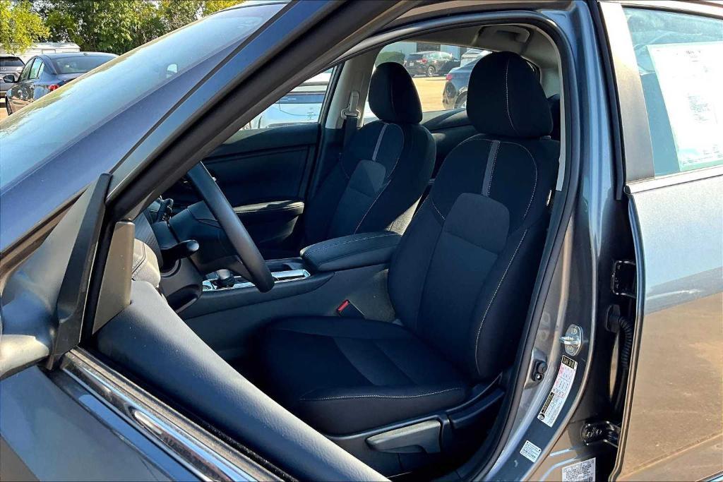 new 2025 Nissan Sentra car, priced at $22,130