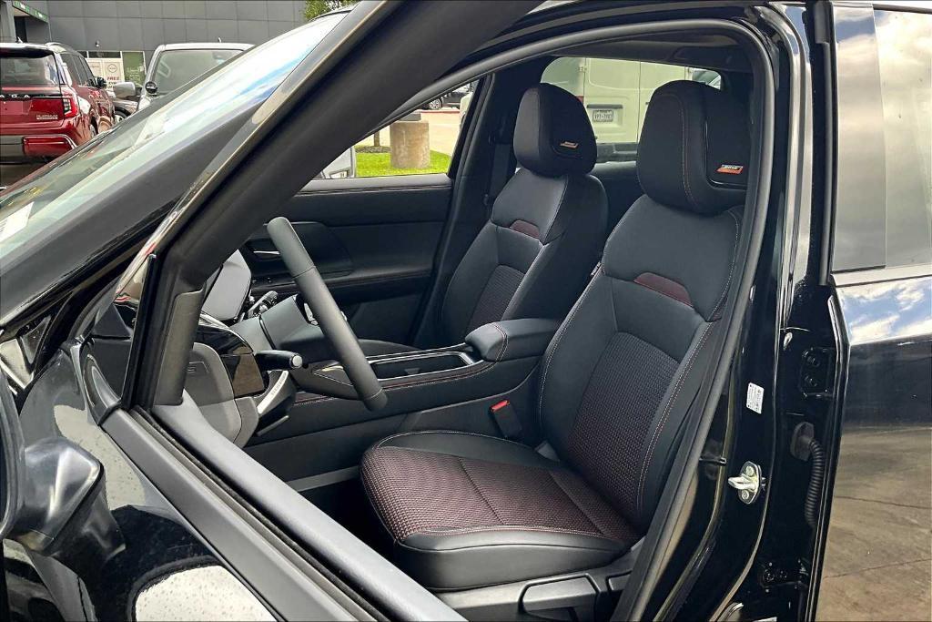 new 2025 Nissan Kicks car, priced at $28,301