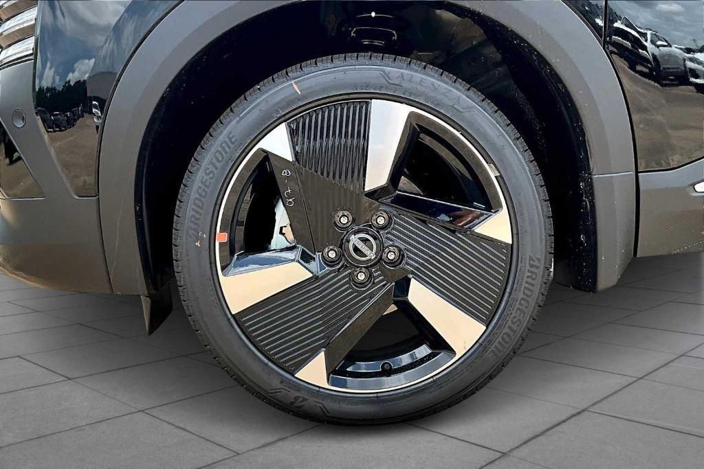 new 2025 Nissan Kicks car, priced at $26,090