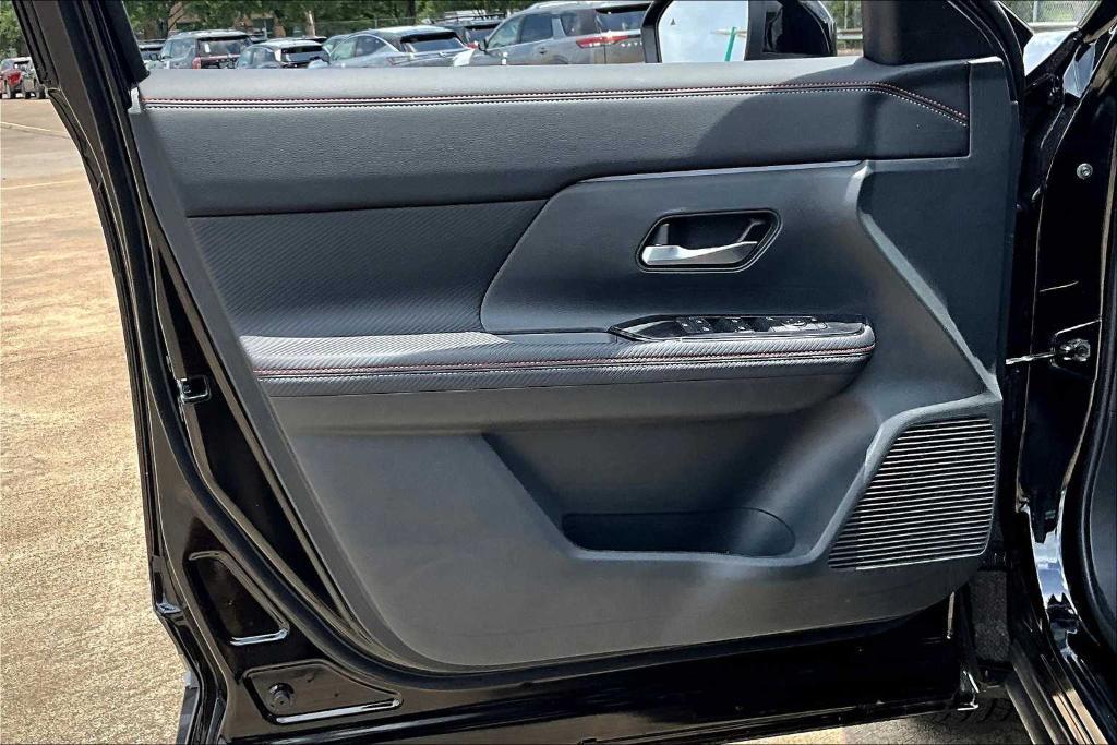 new 2025 Nissan Kicks car, priced at $26,090