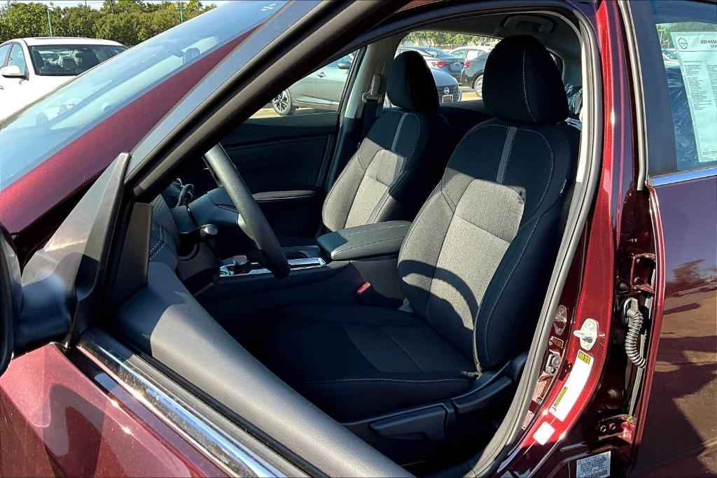 new 2025 Nissan Sentra car, priced at $22,250