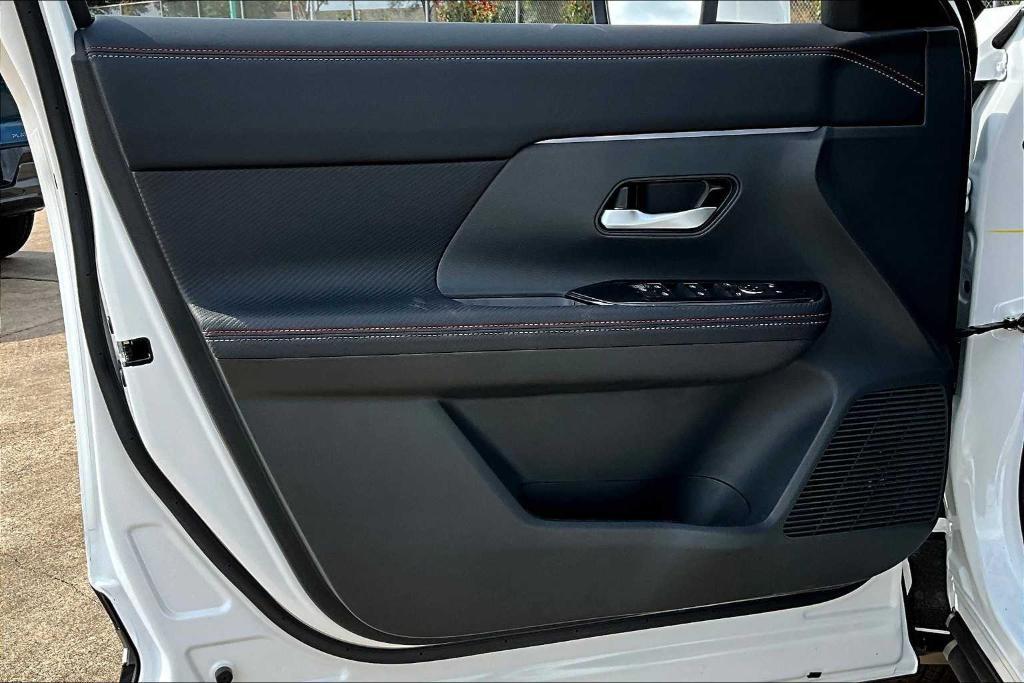 new 2025 Nissan Kicks car, priced at $26,536