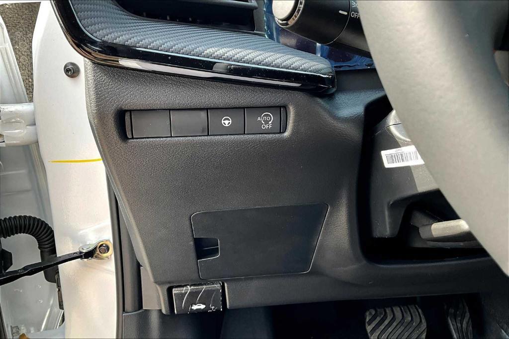 new 2025 Nissan Kicks car, priced at $26,536