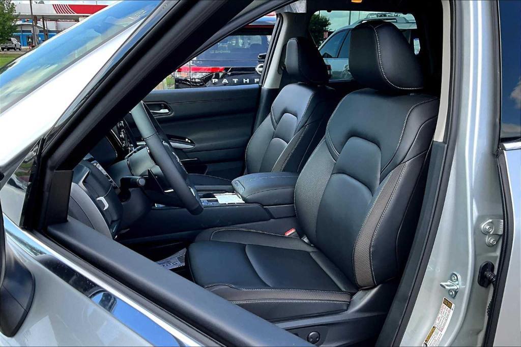 new 2025 Nissan Pathfinder car, priced at $44,255