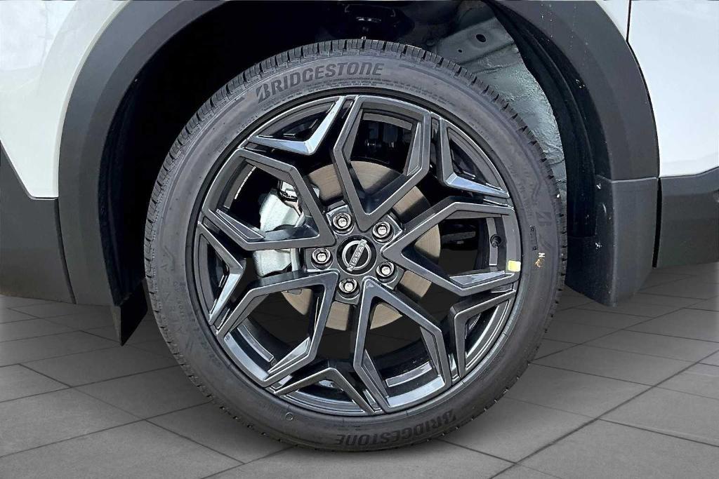 new 2025 Nissan Kicks car, priced at $27,871
