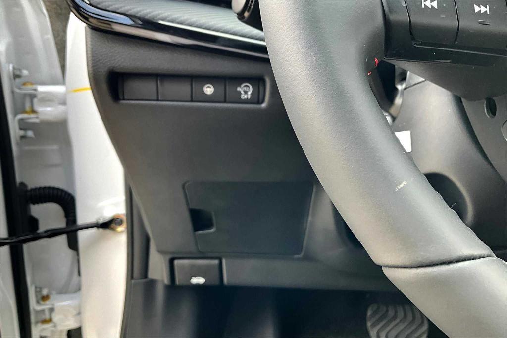 new 2025 Nissan Kicks car, priced at $27,871