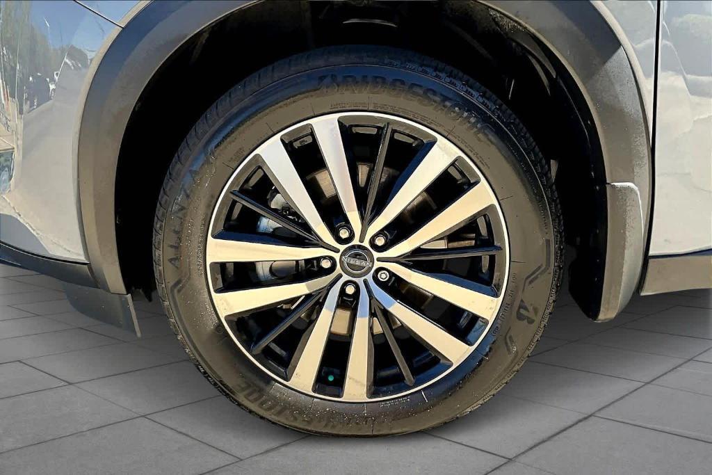 used 2024 Nissan Pathfinder car, priced at $35,995