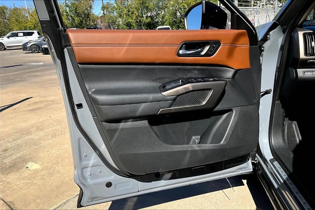 used 2024 Nissan Pathfinder car, priced at $35,995
