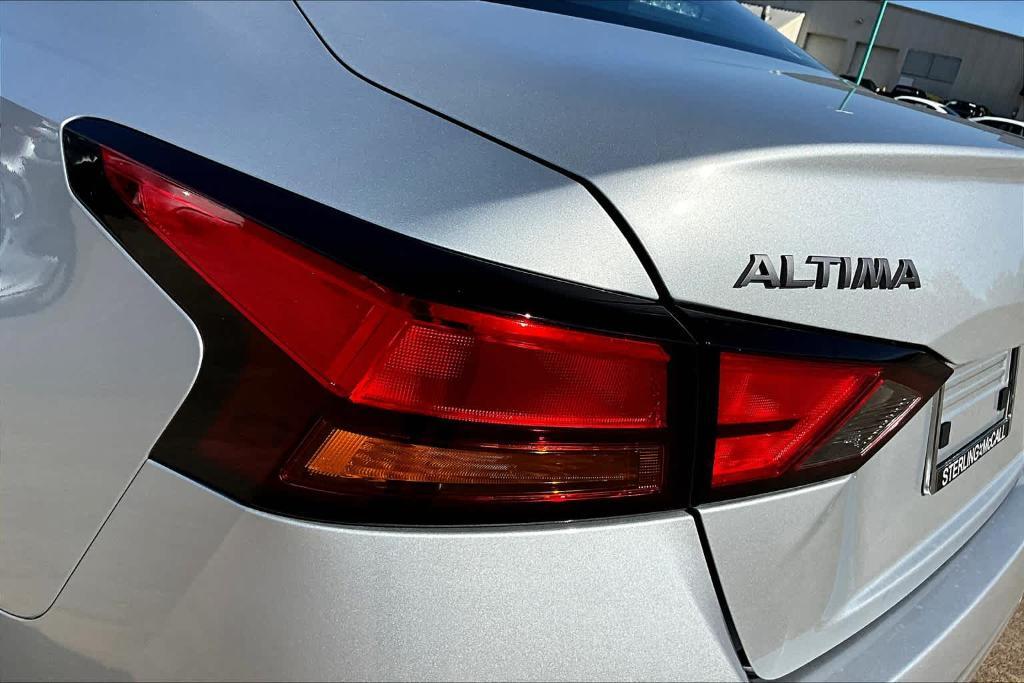 new 2025 Nissan Altima car, priced at $28,250