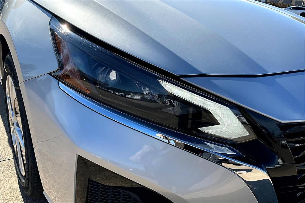 new 2025 Nissan Altima car, priced at $28,250