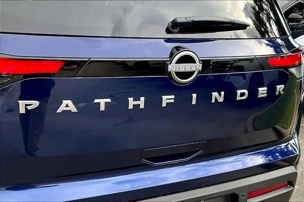 new 2025 Nissan Pathfinder car, priced at $32,925