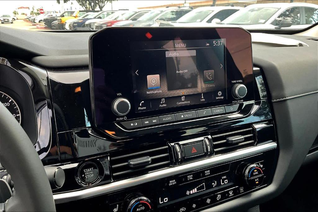 new 2025 Nissan Pathfinder car, priced at $32,925