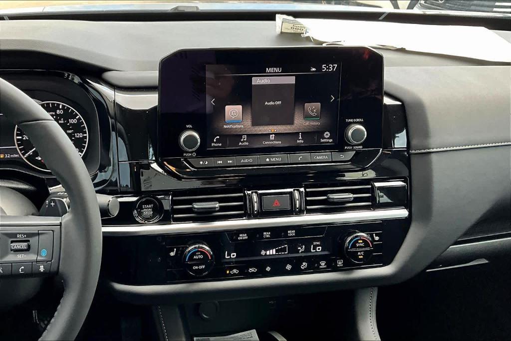 new 2025 Nissan Pathfinder car, priced at $32,925