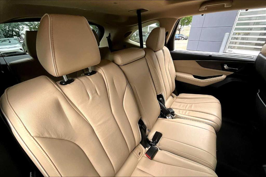 used 2023 Acura MDX car, priced at $46,500
