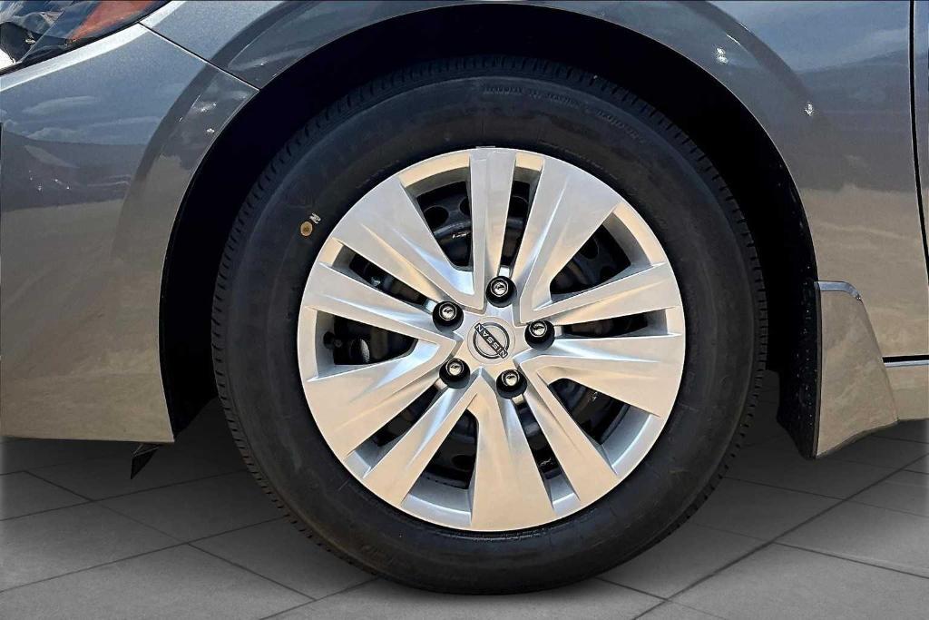new 2025 Nissan Sentra car, priced at $21,040