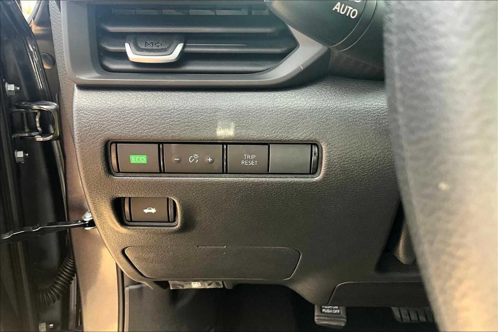 new 2025 Nissan Sentra car, priced at $21,040