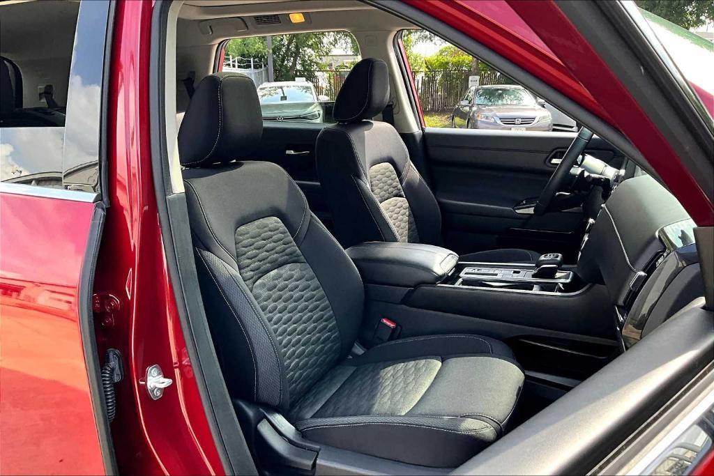 used 2022 Nissan Pathfinder car, priced at $25,295