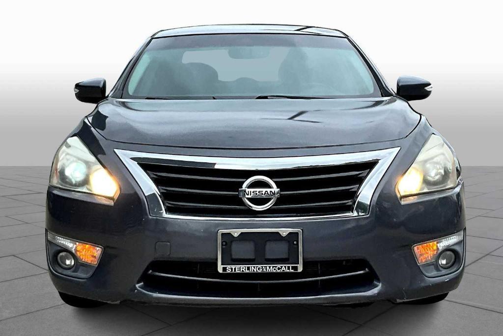 used 2013 Nissan Altima car, priced at $7,995