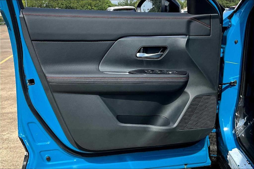 new 2025 Nissan Kicks car, priced at $28,510