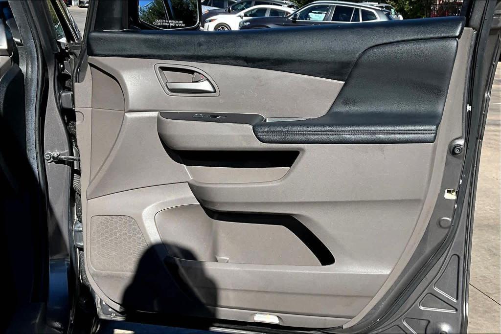 used 2013 Honda Odyssey car, priced at $6,595