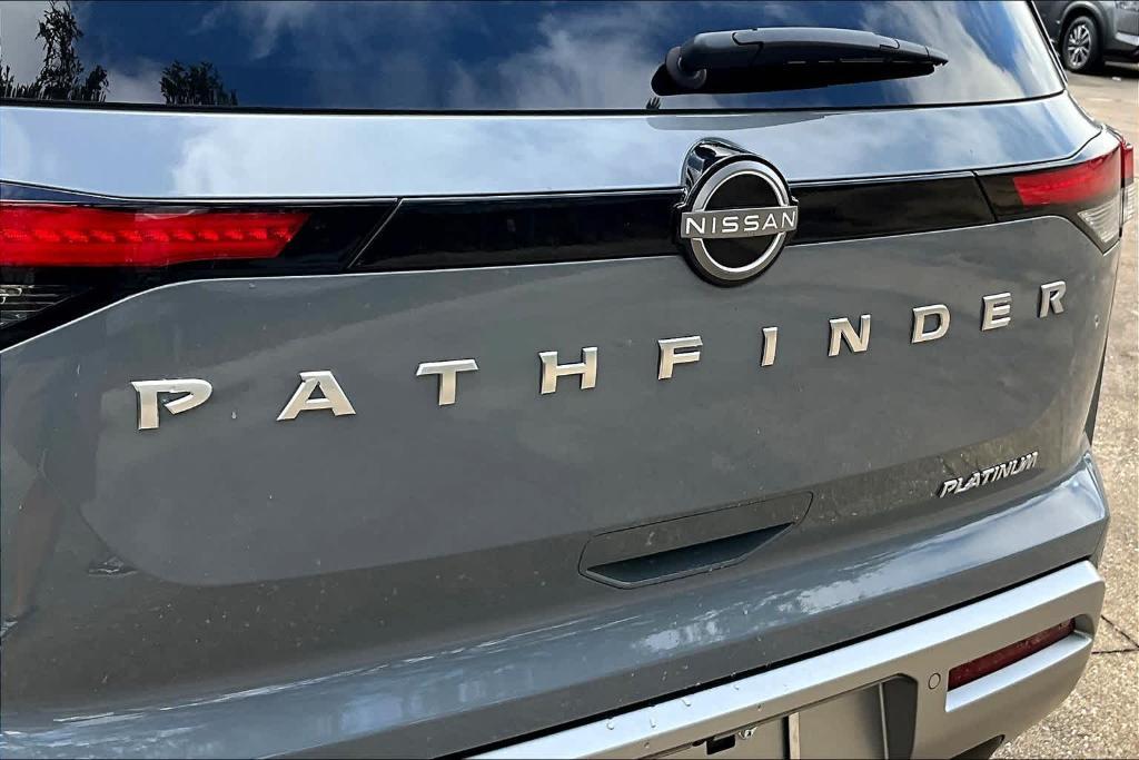 new 2025 Nissan Pathfinder car, priced at $52,025