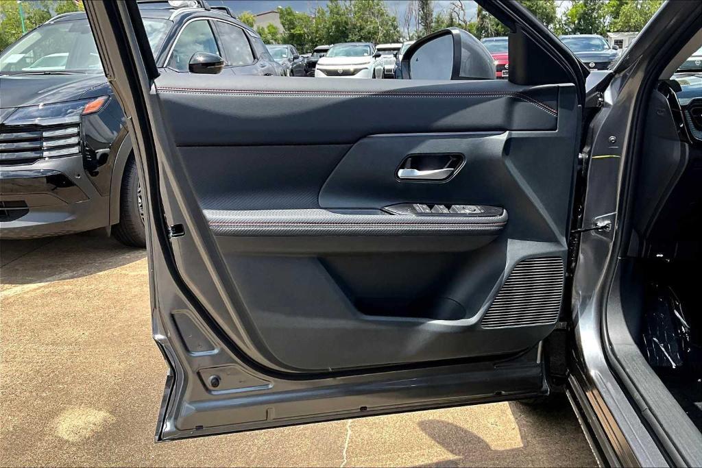 new 2025 Nissan Kicks car, priced at $29,021