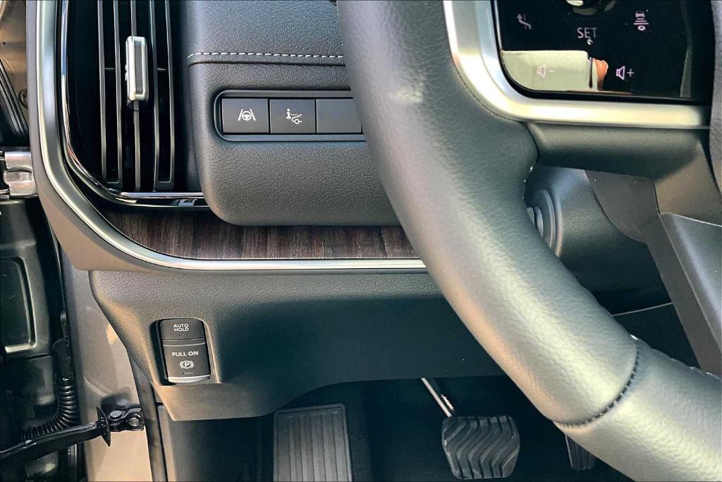 new 2025 Nissan Armada car, priced at $80,960