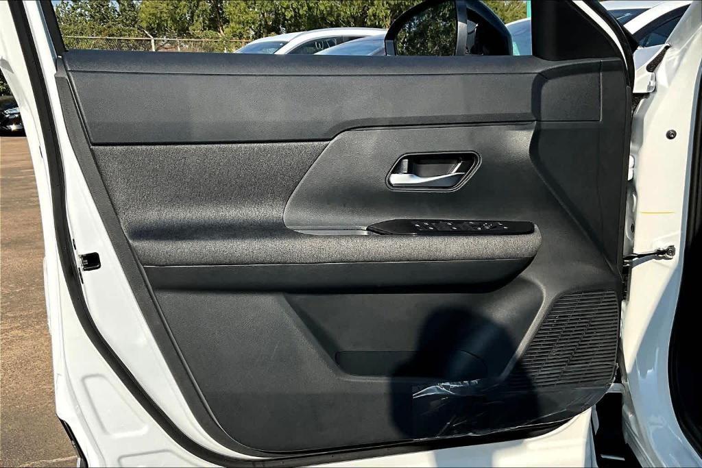 new 2026 Nissan Kicks car, priced at $26,140