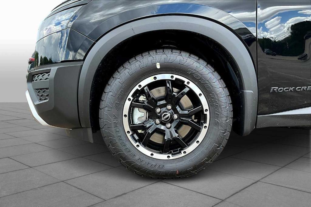 new 2025 Nissan Pathfinder car, priced at $42,700